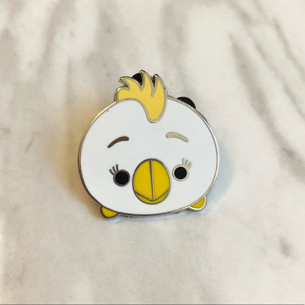 🎉 New Disney Parks Showgirl Bird Pin